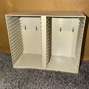 Tenex Medin Work CD Tower 32 40320 Series Used Pre Owned Vintage As Is Plastic U